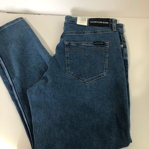 NWT Women’s Calvin Klein Mid rise slim Jeans